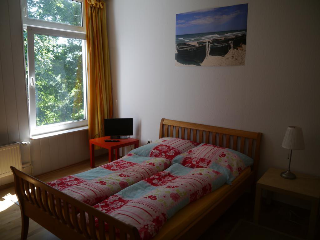 Pension Deichkrone Kleinensiel Экстерьер фото